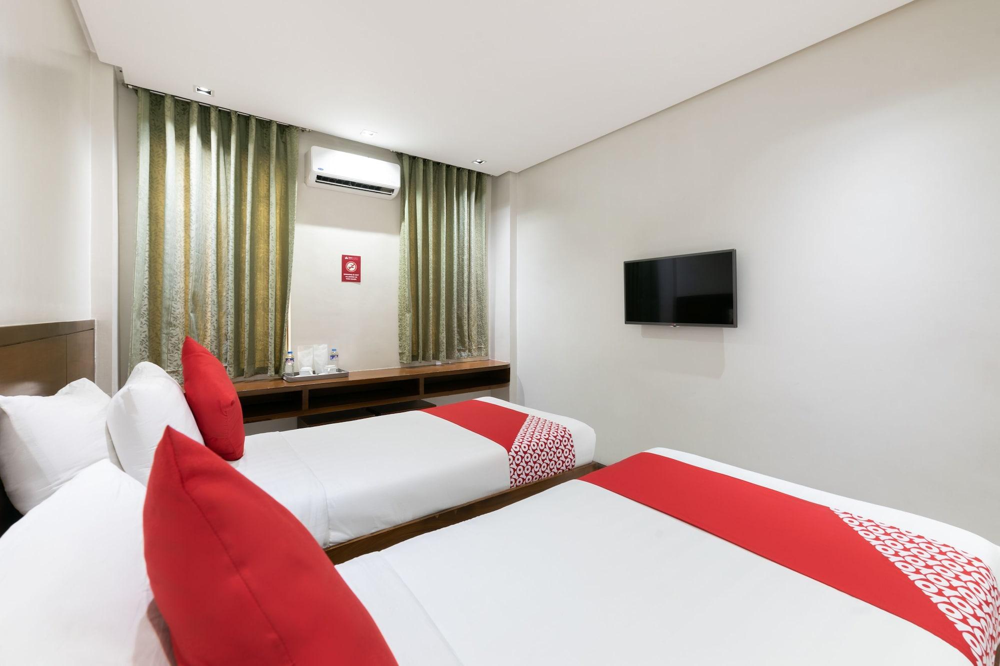 West Makati Hotel Makati City Extérieur photo