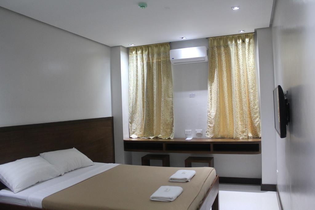 West Makati Hotel Makati City Chambre photo
